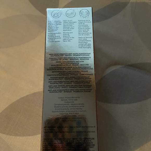 Lancome renergie triple serum - Picture 4 of 14